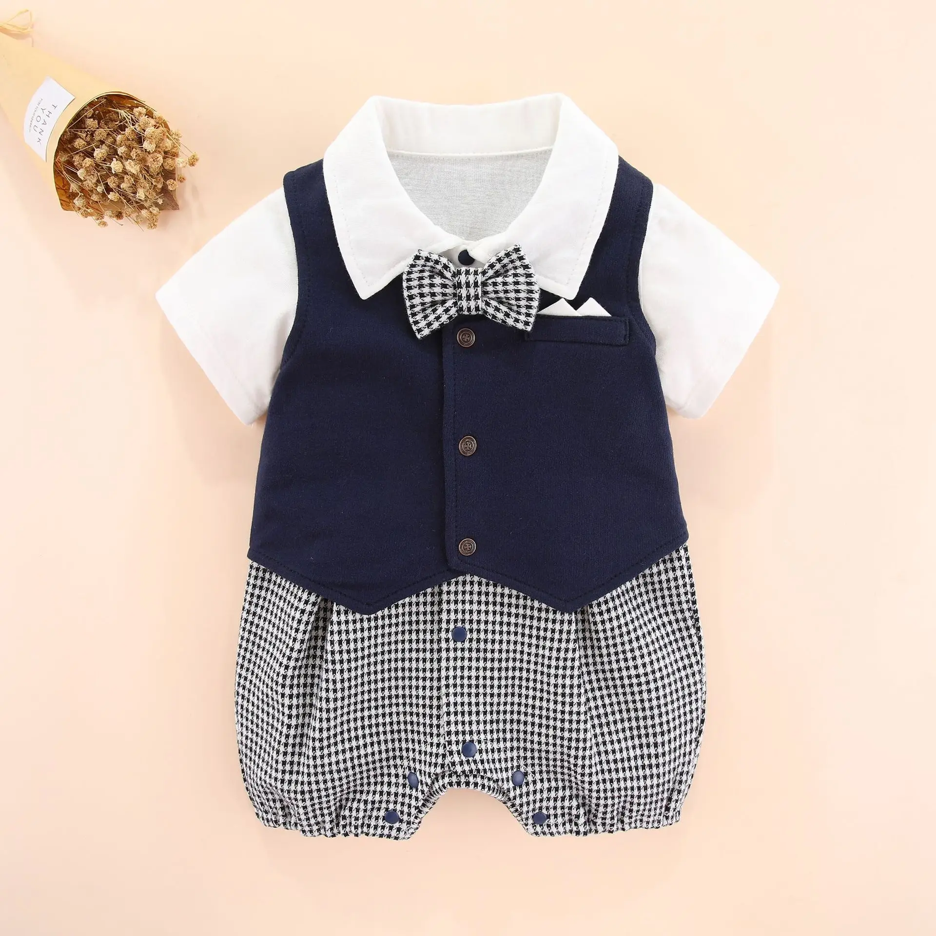 

New Baby Costumes Plaid Newborn Baby Boys Rompers +Waistcoat 2pcs/set Kids Baby Boy Gentelman Clothes Sets with Bow 0-12M