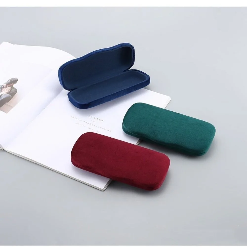 

Portable Literature Anti-Pressure Art Sunglasses Case Plush Iron Box Glasses Case Spectacle Case