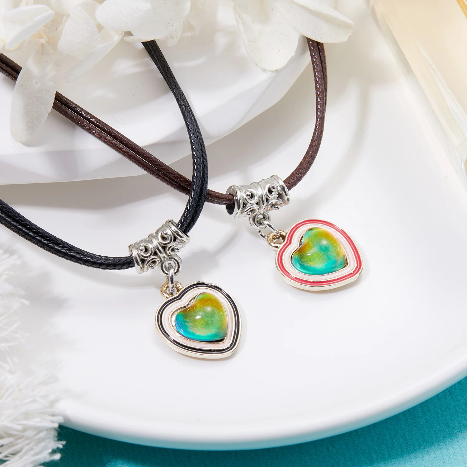 

2023 New Temperature Changes Color Change Fashion Braided Rope Couple Bracelet Heart Type Adjustable Bracelet Friendship Jewelry