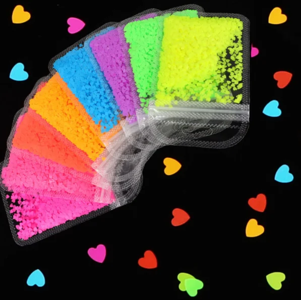 

Love Sequin fluorescent mixed color Sequin 3mm bag matte nail enhancement heart-shaped Sequin jewelry