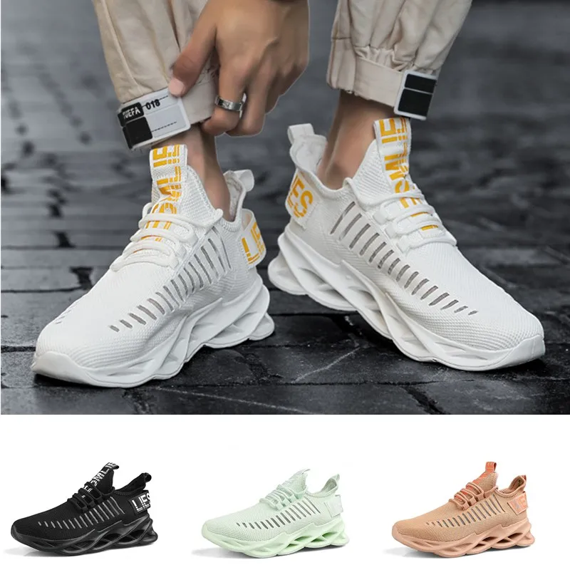 Sneakers Men Running Shoes Comfortable Soft Street Sports Shoe Breathable Thick Bottom Increasing Height Wear-resisitant