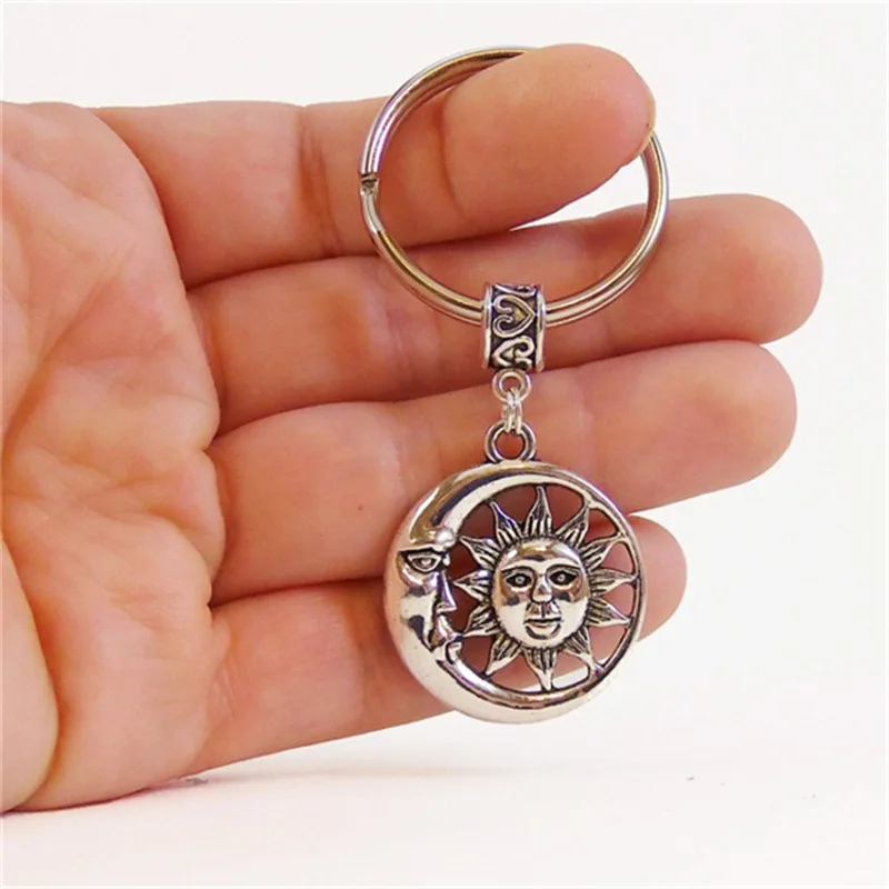 

New Metal Sun Moon Heart Shape Key Chain Key Ring Men and Women Pendant