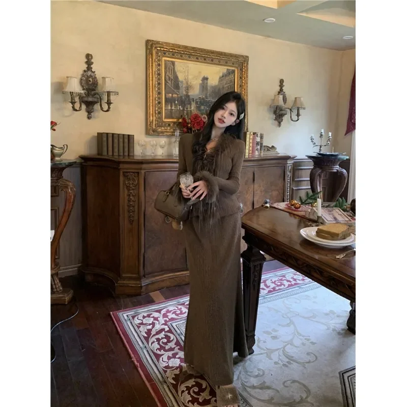 Aemifashionный вязаный свитер с длинными рукавами и подходящей юбкой женский осенний