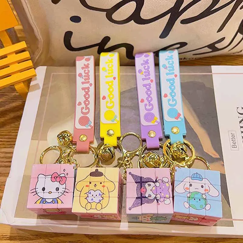 

Hellokittys My Melody Cinnamoroll Purin Dog Kuromi Keychain Bag Pendant Cartoon Rubik's Cube Ornaments Car Key Backpack Decor