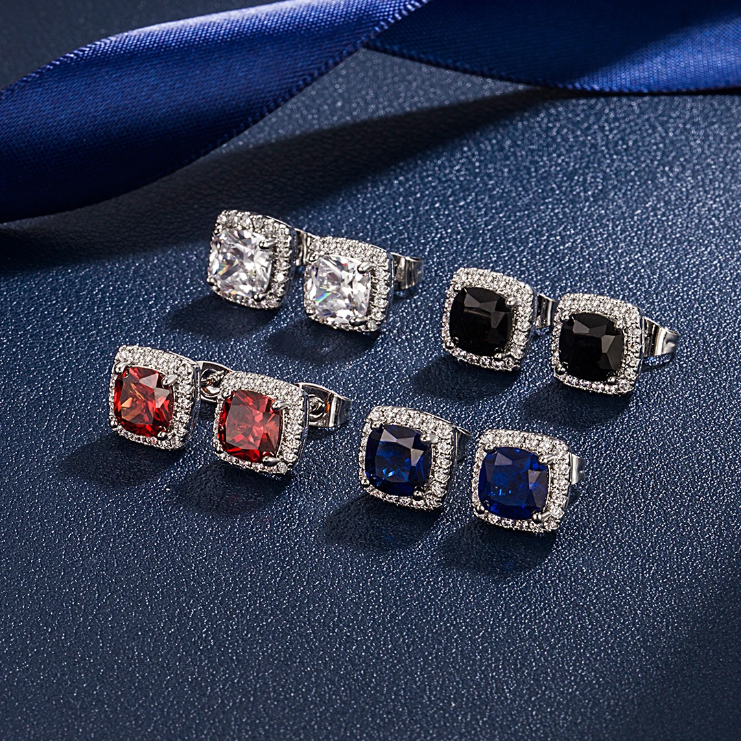 

2023 New In 925 Sterling Silver Earings For Womans Luxury Designer Fashion New In Ear Stud Halloween Party Gift Free Shipping