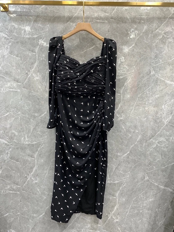 

2022 new women Fashion Irregular Neckline Polka Dot Pattern Long Sleeve Wrinkled Twisted Long Skirt Dress 1230