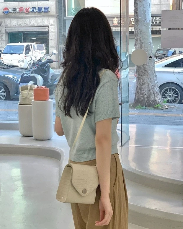 

Korean niche brand crocodile leather shoulder cross-body handbag