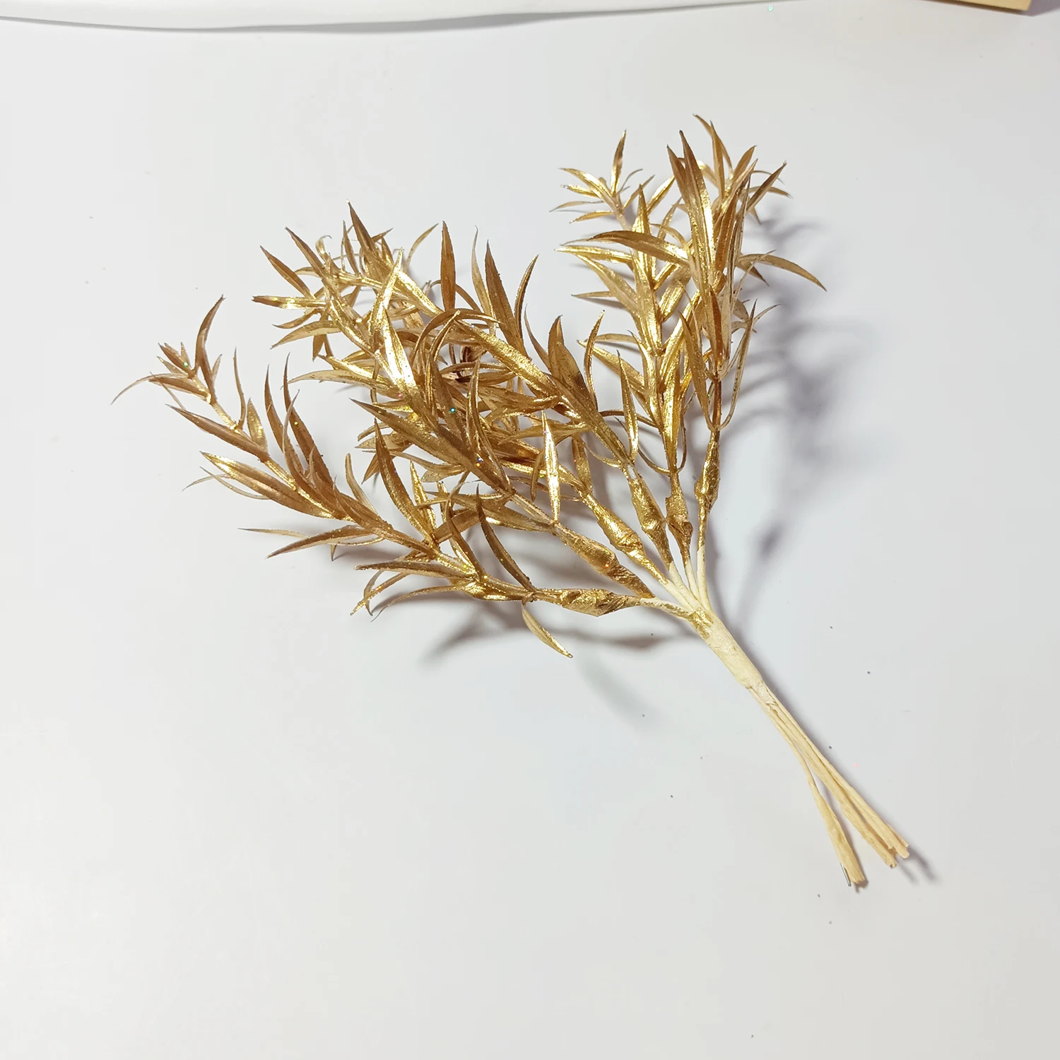 

Золотые искусственные цветы смешанные гибридные букетом 6/10/12/20/24/200 шт