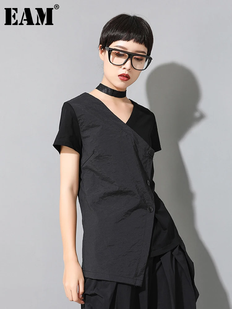 

[EAM] Women Black Irregular Slit Color-block Big Size T-shirt New V-Neck Short Sleeve Fashion Tide Spring Summer 2022 1DE9320