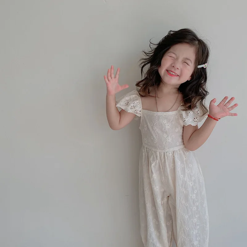 

2022 Summer New Korean Version Kids Clothing Girls Embroidered Bow Jumpsuit Fashion Flying Sleeve Jumpsuit Boutique Clothing