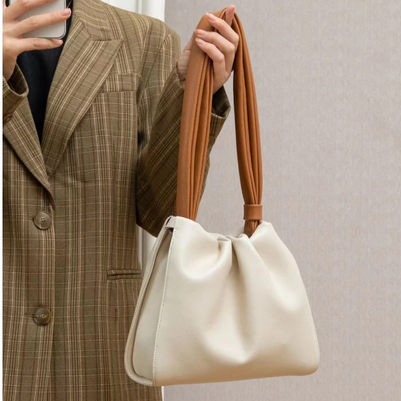 

MBTI Pleated Luxury Women Handbag for Girls Contrast Color Fashion Shoulder Bags 2023 Designer Elegant Ladies Bucket Bag Bolsas