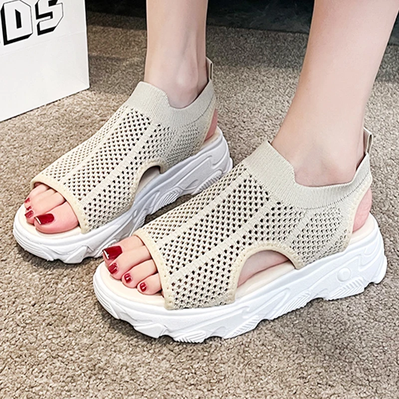 Breathable Women Sandals Lightweight Summer Female Sandals Outdoor Anti-slip Women's Sandals Casual Fashion Shoes Beach Flats