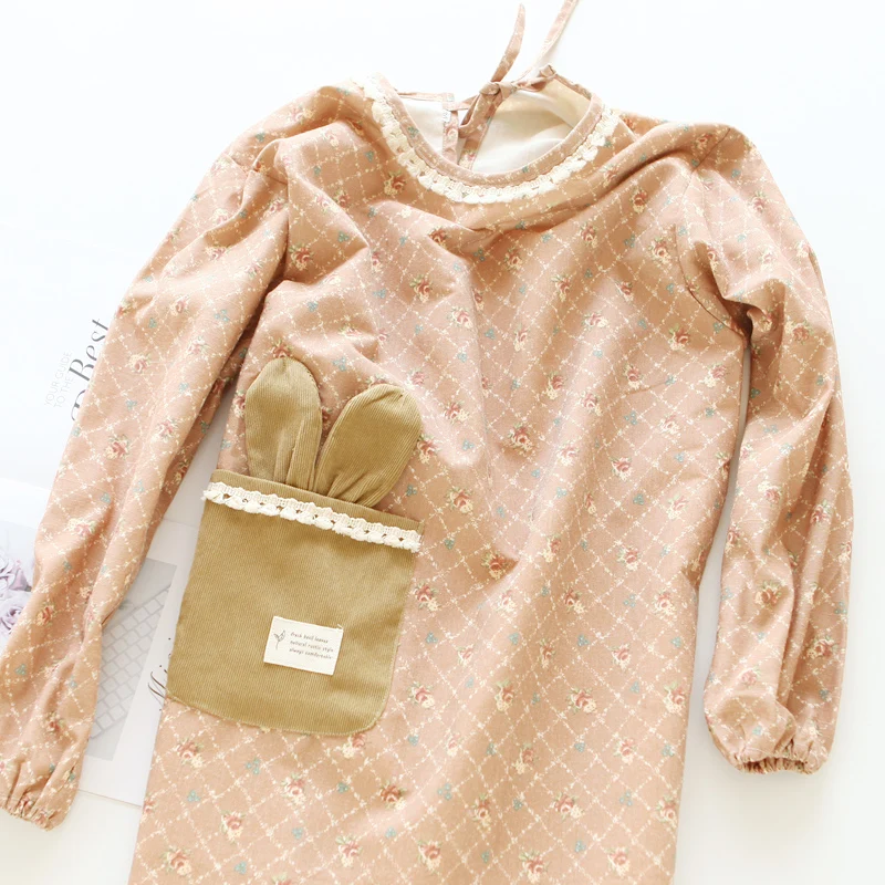 

Korean version of the simple fashion autumn and winter waterproof apron home kitchen housework cleaning ladies blouse apron