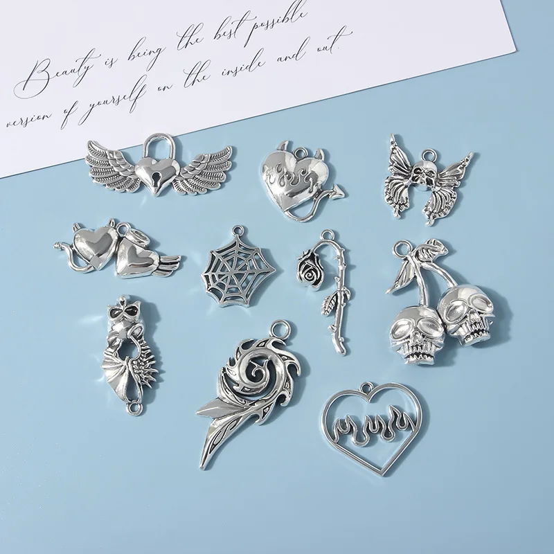 10 шт. смешанный сплав Антикварные полые сердца Череп Любовь женская подвеска