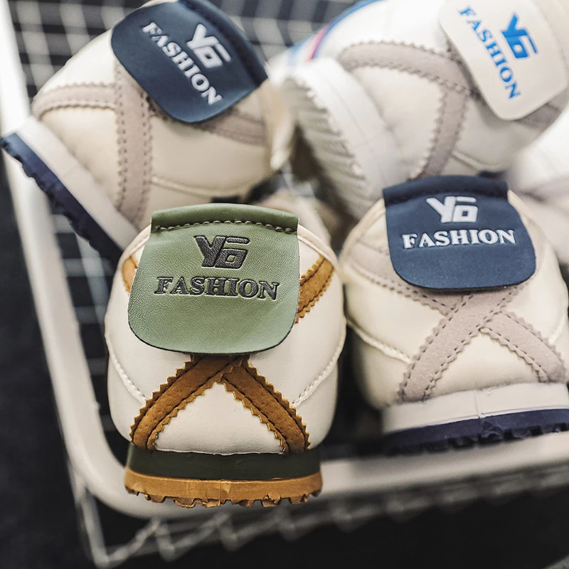 Рисунок 6 - Мужская спортивная обувь