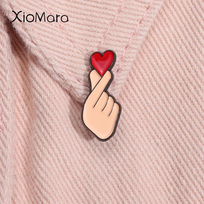 Cute Hand Heart Gesture Enamel Pin Cartoon Simple Finger Heart Brooch Lapel Bag Hat Backpack Badges Jewelry For Friends
