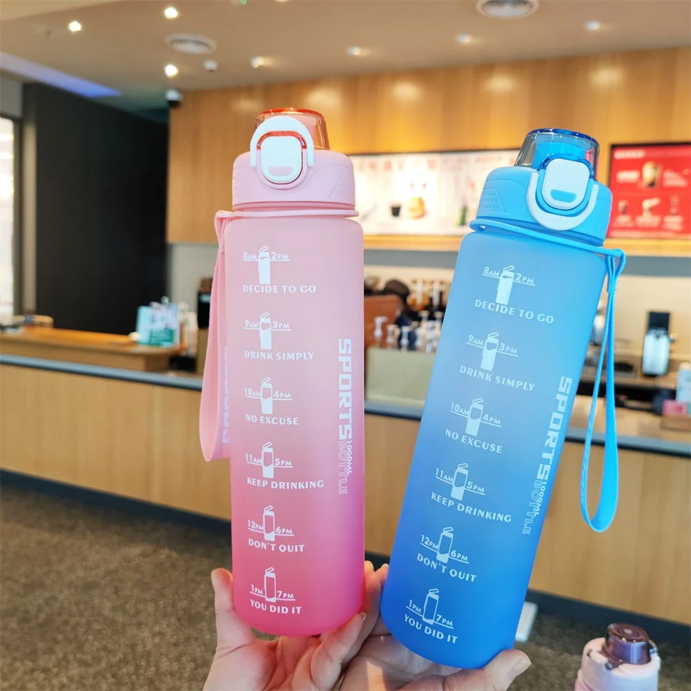 

Outdoor Sports Fitness Accompanying Cup Water Bottle With Straw Plastic Cups Gradient Water Jug With Time Marker Bounce Cover