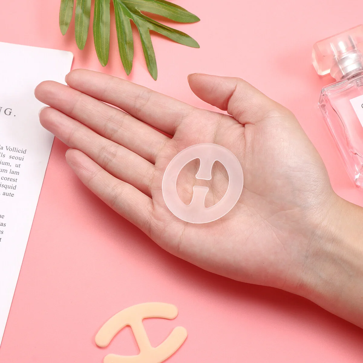 LUOEM 12pcs Under Outfit Women Straps Clip Antiskid Buckle Conceal Clear Accessories