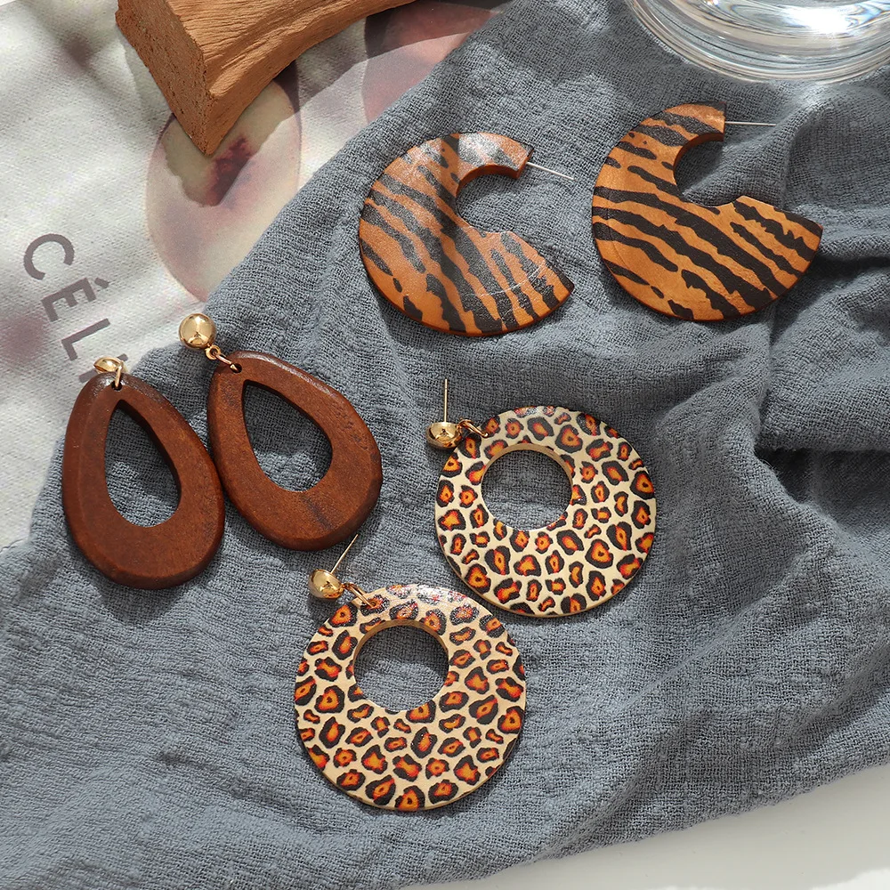 

Bohemia Wood Design Dangle Drop Earrings for Women Female Vintage Earring Jewelry