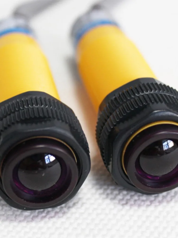 Фотоэлектрический переключатель с дальностью обнаружения 6-36 в постоянного тока, 5 метров, 2 шт. Фотоэлектрический переключатель с дальностью обнаружения 6-36 в постоянного тока, 5 метров, 2 шт.