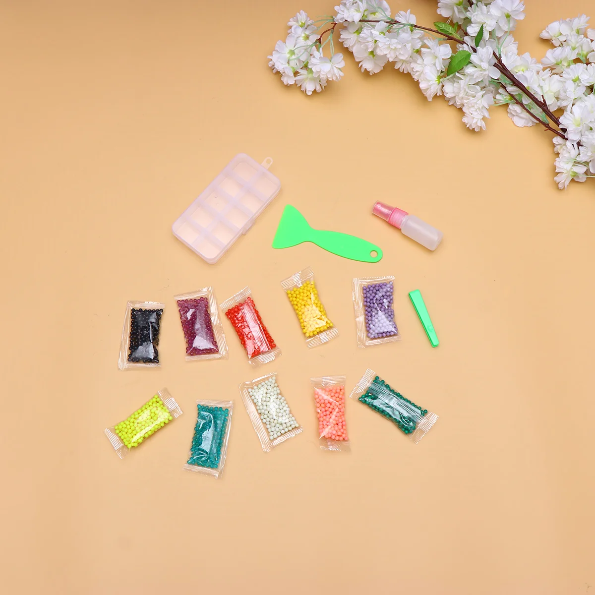 

1 Set of DIY Sticky Beads DIY 10 Colors 2000pcs Beads for Kids