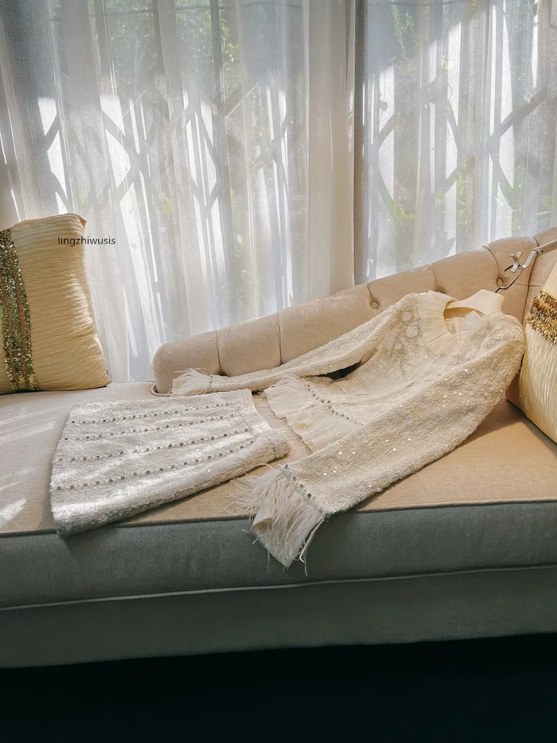 Lingzhiwusis Французский Винтаж Королевский ручной работы вышивка бисером перья