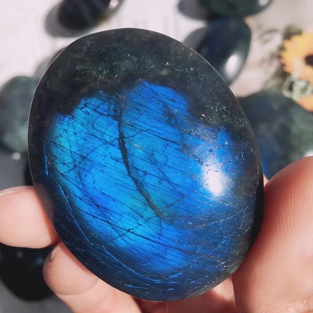 

80-120g Natural Moonstone Crafts Luminous Labradorite Crystal Stone Decoration Ornament 1pcs