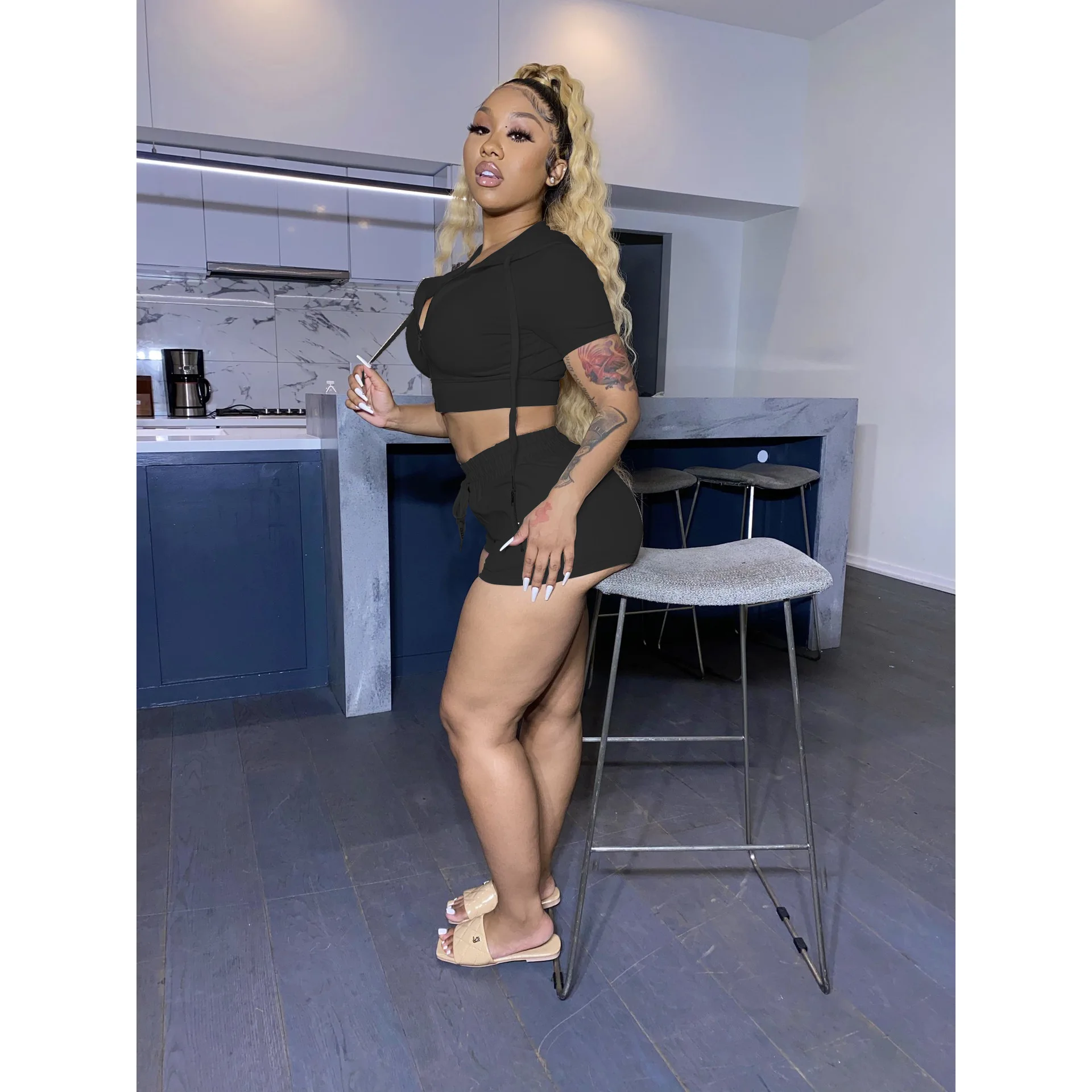 Женские короткие спортивные брюки комплект одежды с капюшоном для бега