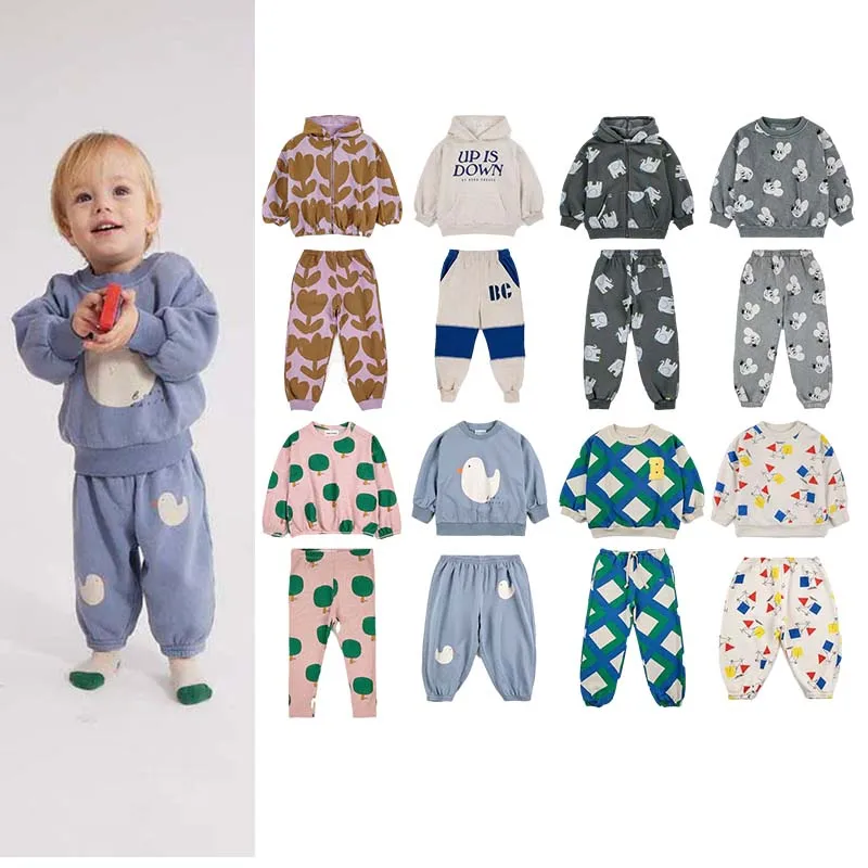 

23 осенне-зимний новый свитер серии BC для мальчиков и девочек, повседневный детский хлопковый костюм с принтом