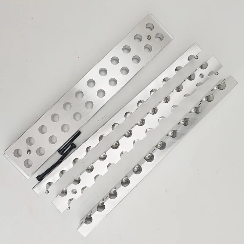 

Lips Shaped Lip Gloss Chubby Stick Mould Round Bullet Shape Lipstick Pour Mold Tray