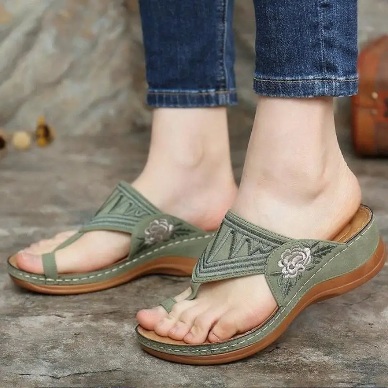 

Women Sandals 2022 New Embroidery Summer Shoes Woman Wedges Shoes For Heels Sandalias Mujer Flip Flops Platform Women Slippers