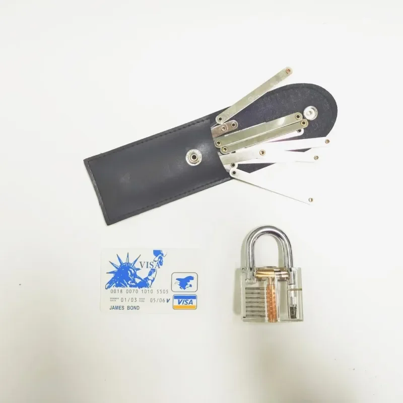 Набор отмычек для сломанного ключа