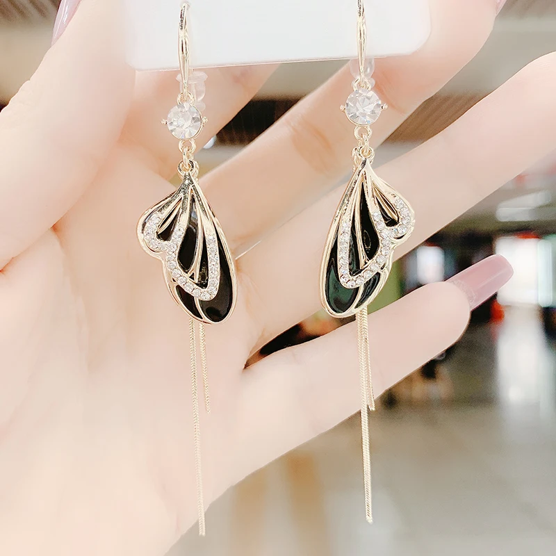 

Black Butterfly Wings Metal Long Tassel Earrings Fashion Simple Ladies Jewelry 2023 Trend Summer Drop Earrings Party Accessories