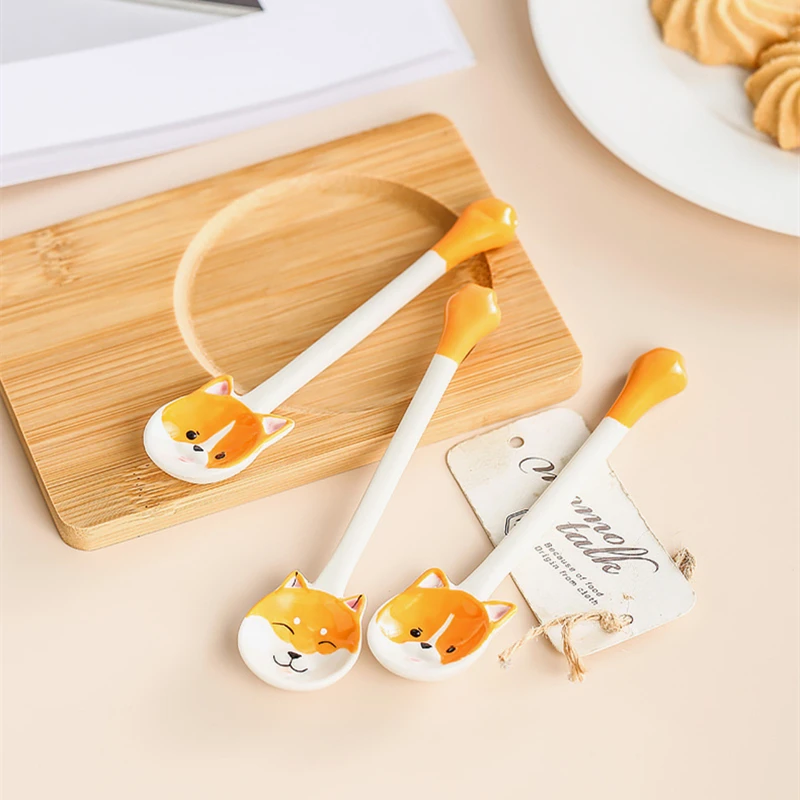 Симпатичная керамическая кофейная кружка Corgi поставляется с крышкой ложкой