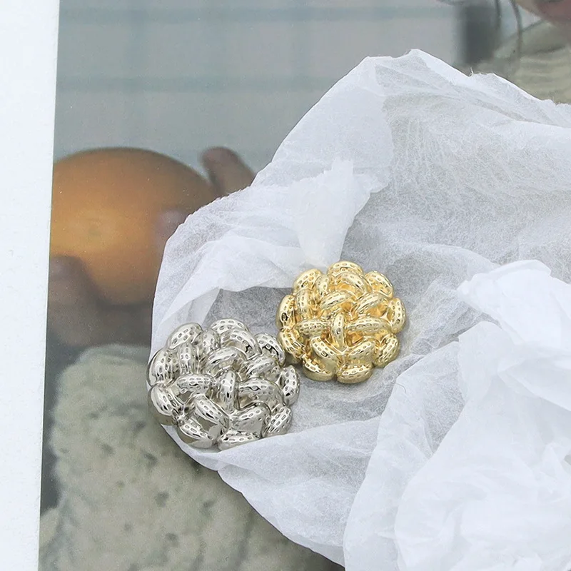 

Diy Craft Small Fragrant Metal Button For Clothing Tweed Coat Button Jacket Coat Sweater Gold Button Accessories 6pcs/lot new