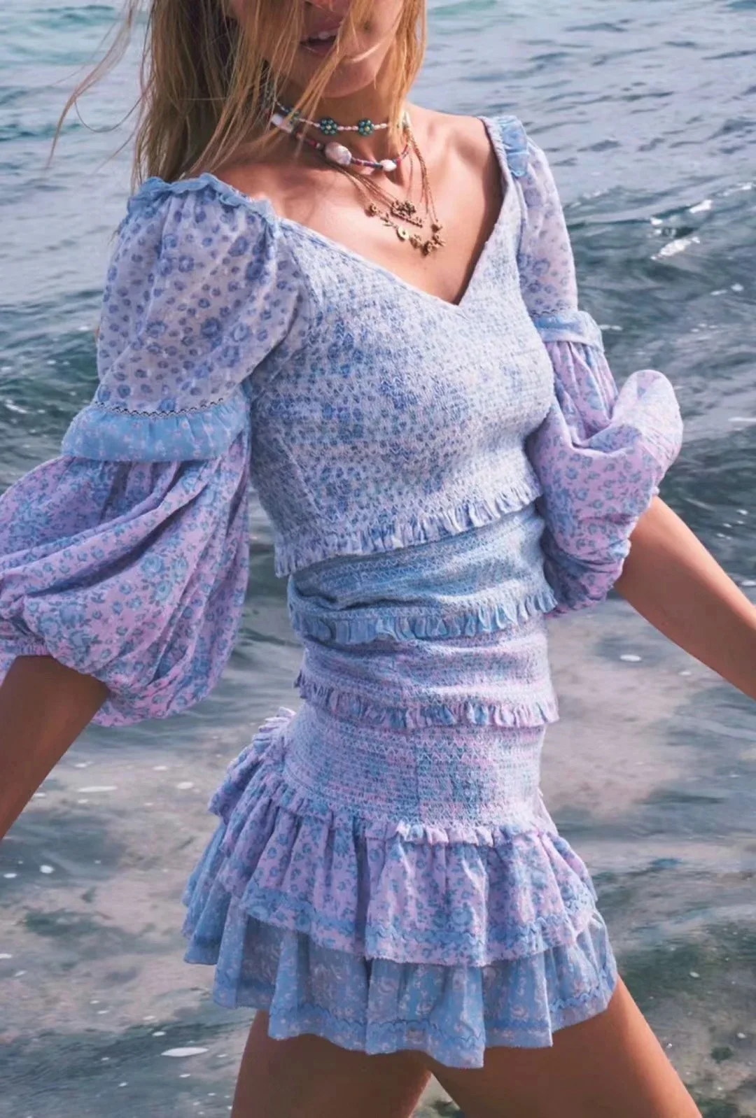 

2022 Spring French Romantic Floral Dress Women Sweet Elegant Elastic Mini Dresses Splicing Lantern Sleeve A-line Ruffle Dress