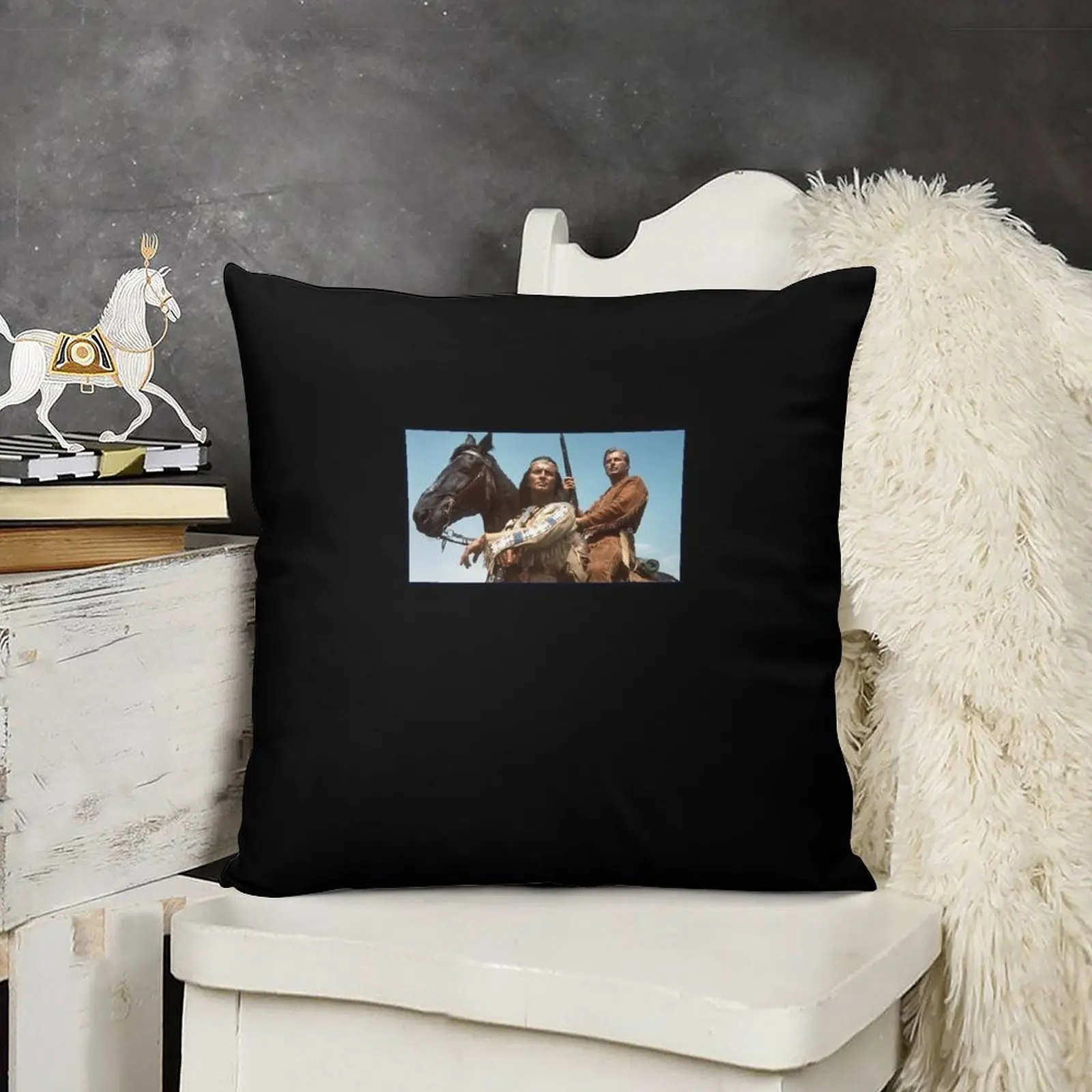 Классическая футболка winnetou and old shatterhand Набор наволочек для диванной подушки