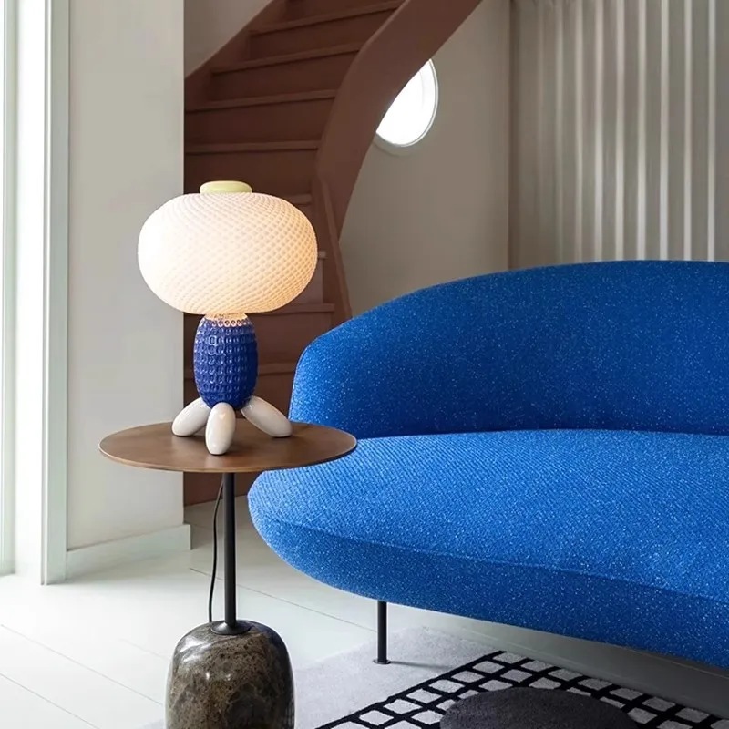 Настольная лампа креативная спальня Bauhaus прикроватная Высококачественная на