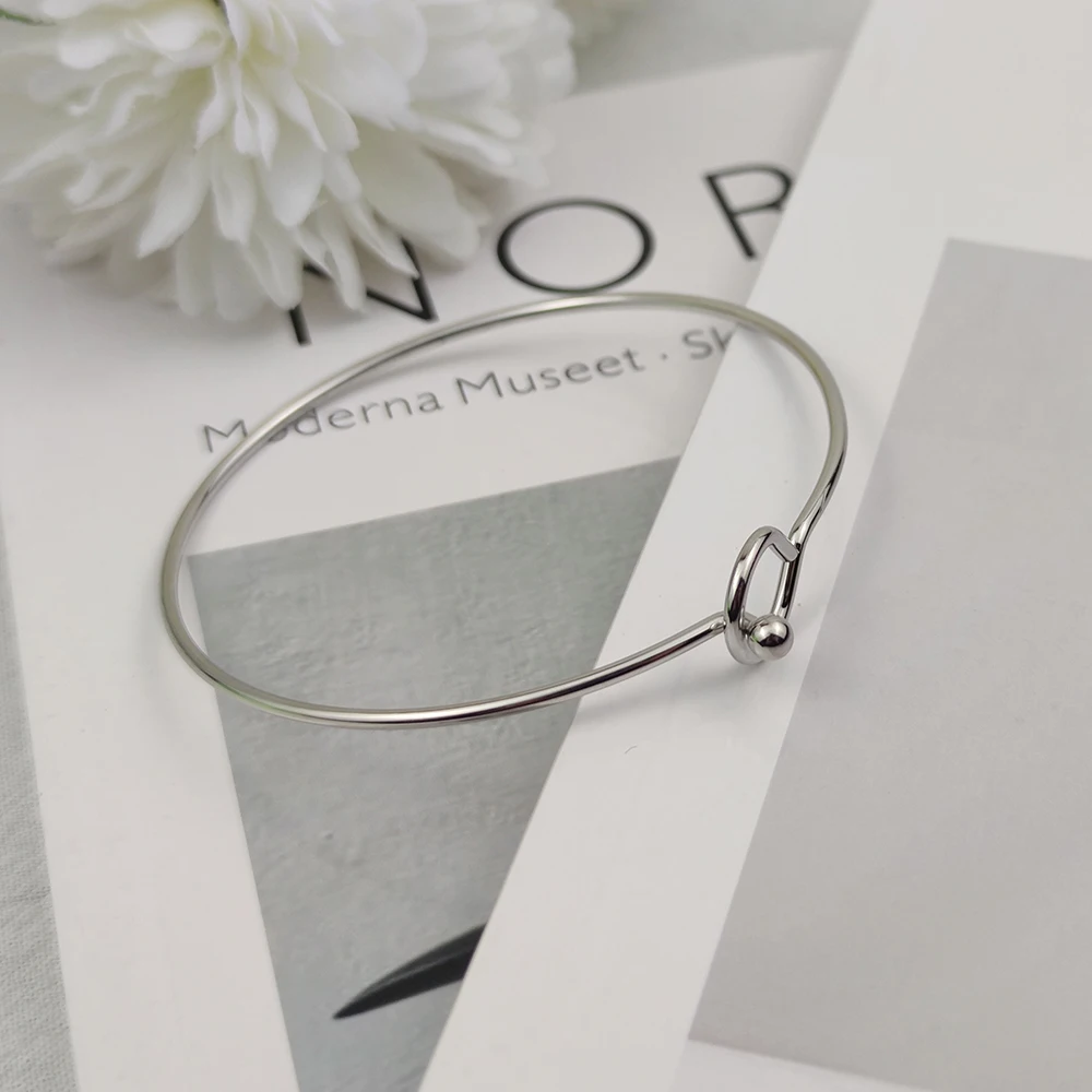 

Simple Style Inner Buckle Stainless Steel Open Bracelet for Women Silver Gold Elegant Tiny Hand Cuff Bangle Fashion Jewelry