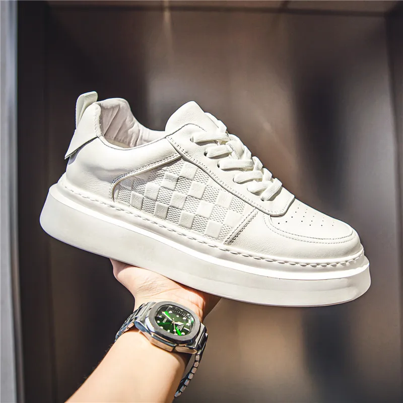 

2023 Summer thick bottom small white shoes tide men fashion breathable casual shoes Korean sports board shoes