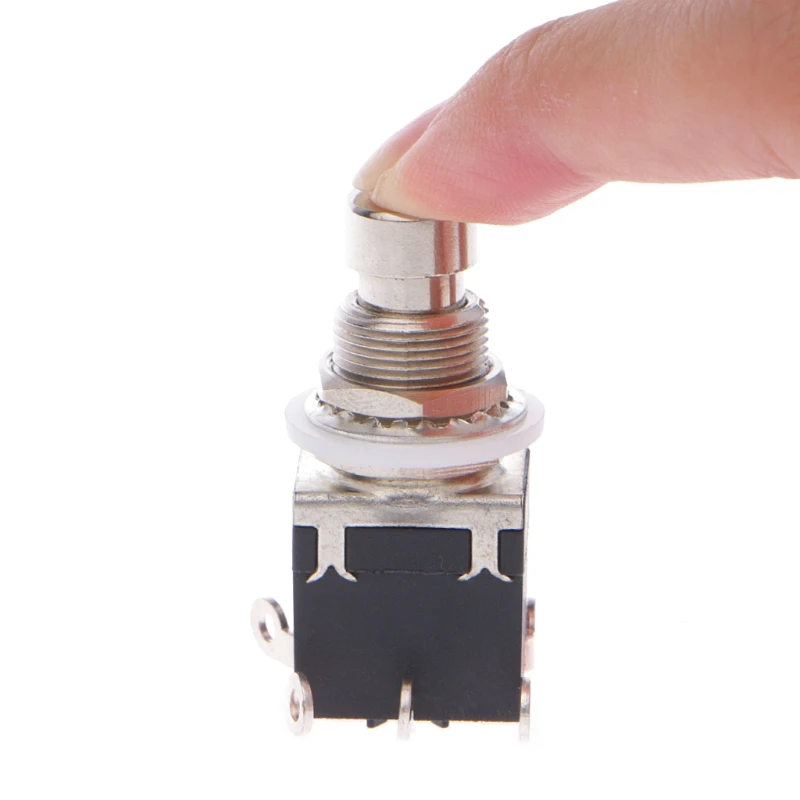 

2022 New AC 250V/2A 125V/4A 6Pins DPDT Stomp Foot Switch for Guitar