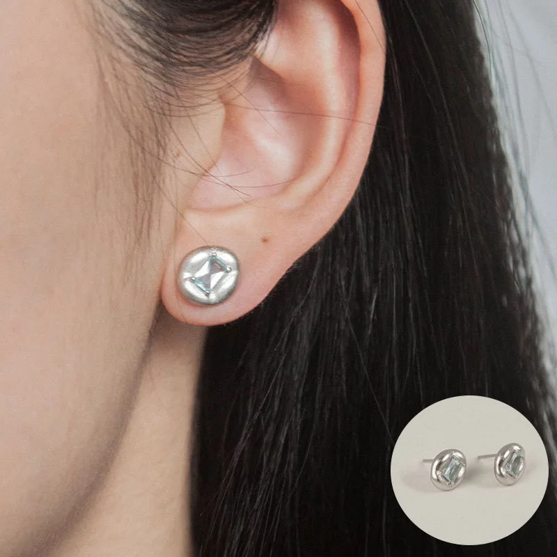 

Женское украшение из серебра 100% пробы с фианитами