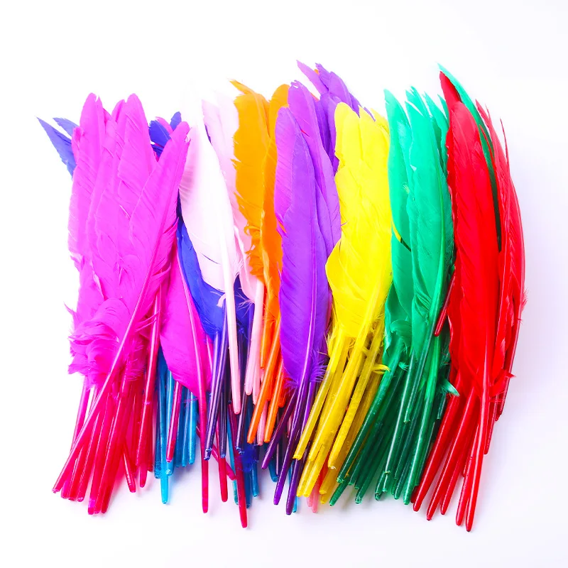 

Free Shipping 100pcs/lot Loose multi-colors Hard Rod Goose Geese Duck feathers for Your Crafts Making Plumes Wedding Decorations
