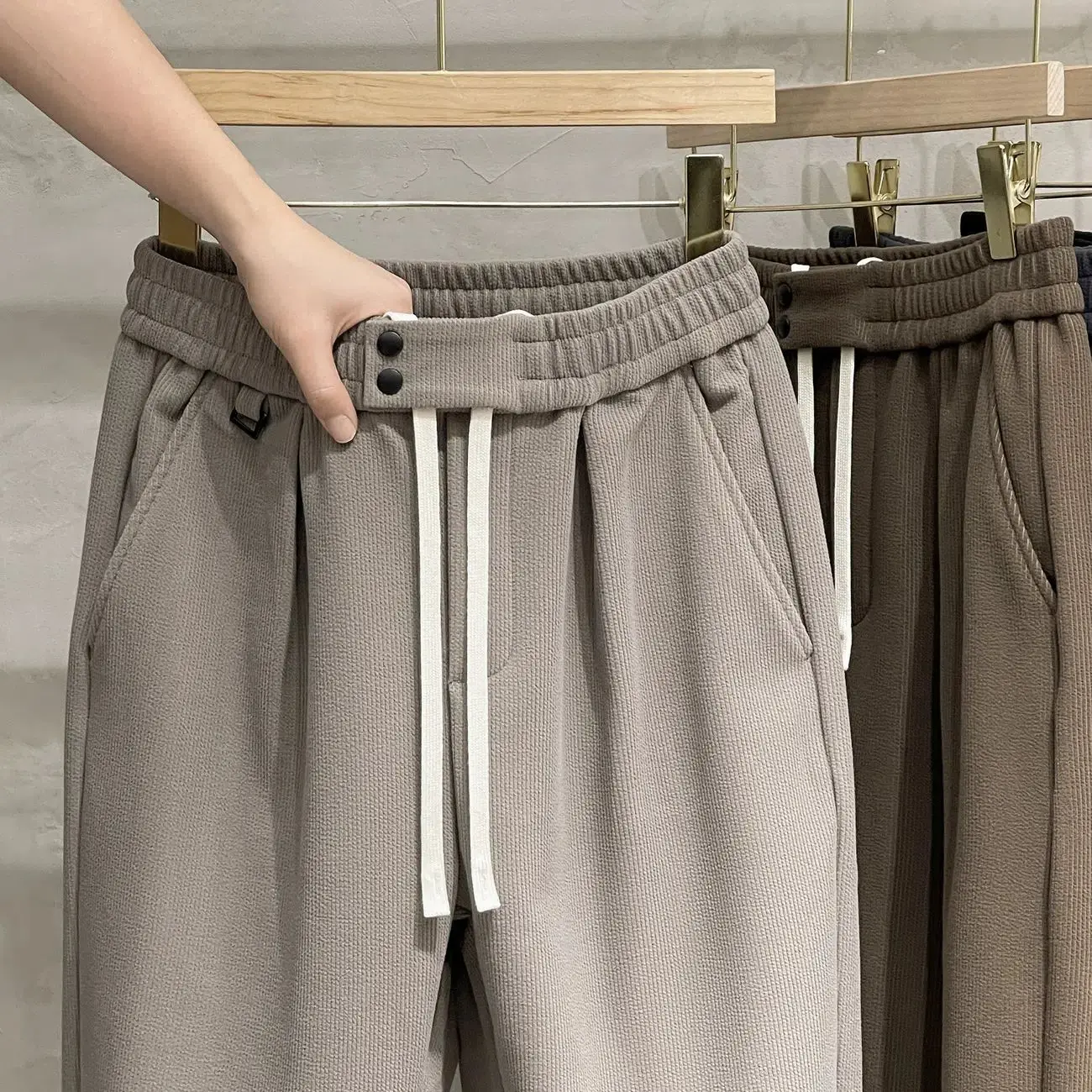 

Spring Autumn Men Pants Fashion Retro Lace Up Elastic Waist Casual Pants Men Jogger Loose Sports Harlan Trousers