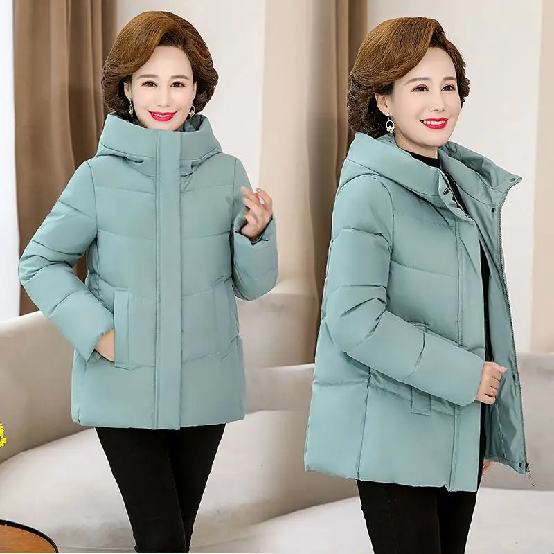 

2023 Winter Fashion Women Light Down Cotton Hooded Jacket Warm Loose Short Outerwear Casual Female Clothing Cotton Coats V945