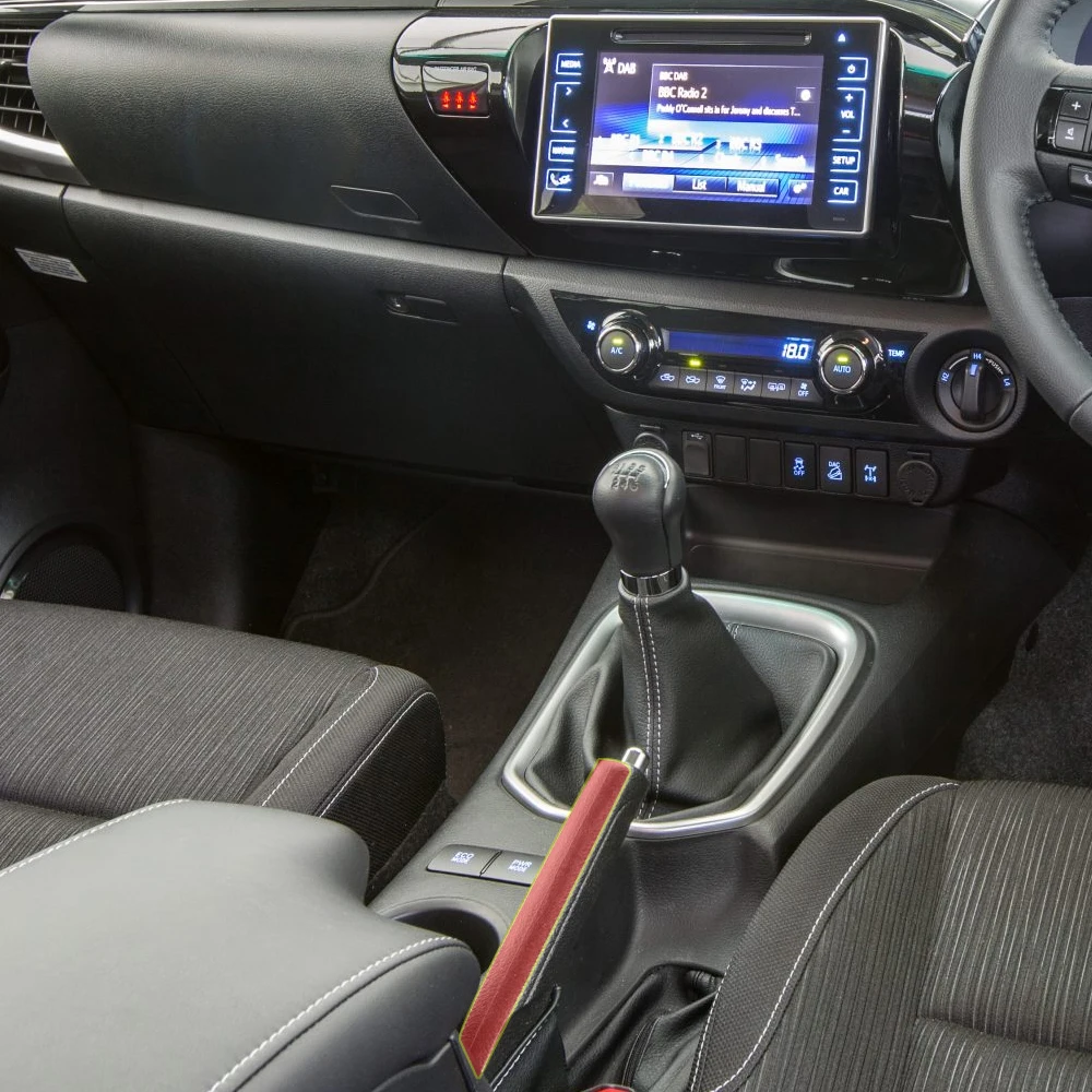 Фото Для Toyota Hilux Revo Rocco 2015-2020 1 шт. углеродное волокно цветная нержавеющая сталь ParkingHandbrake ручка тормоза крышка №2