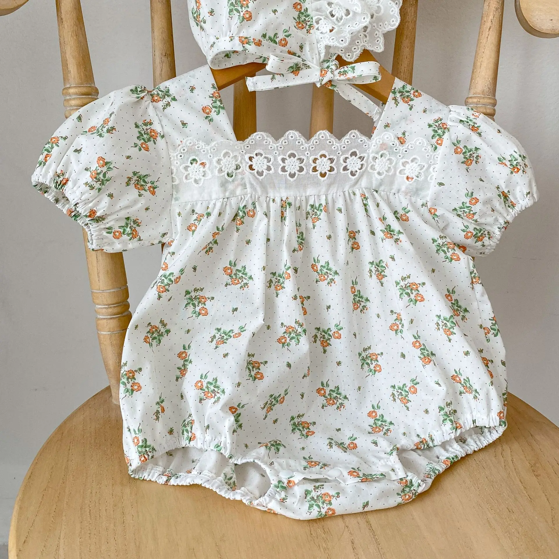 

2023 Summer Baby Bodysuits Floral Girls One Piece Toddler Girls Clothes Rompers + Hats