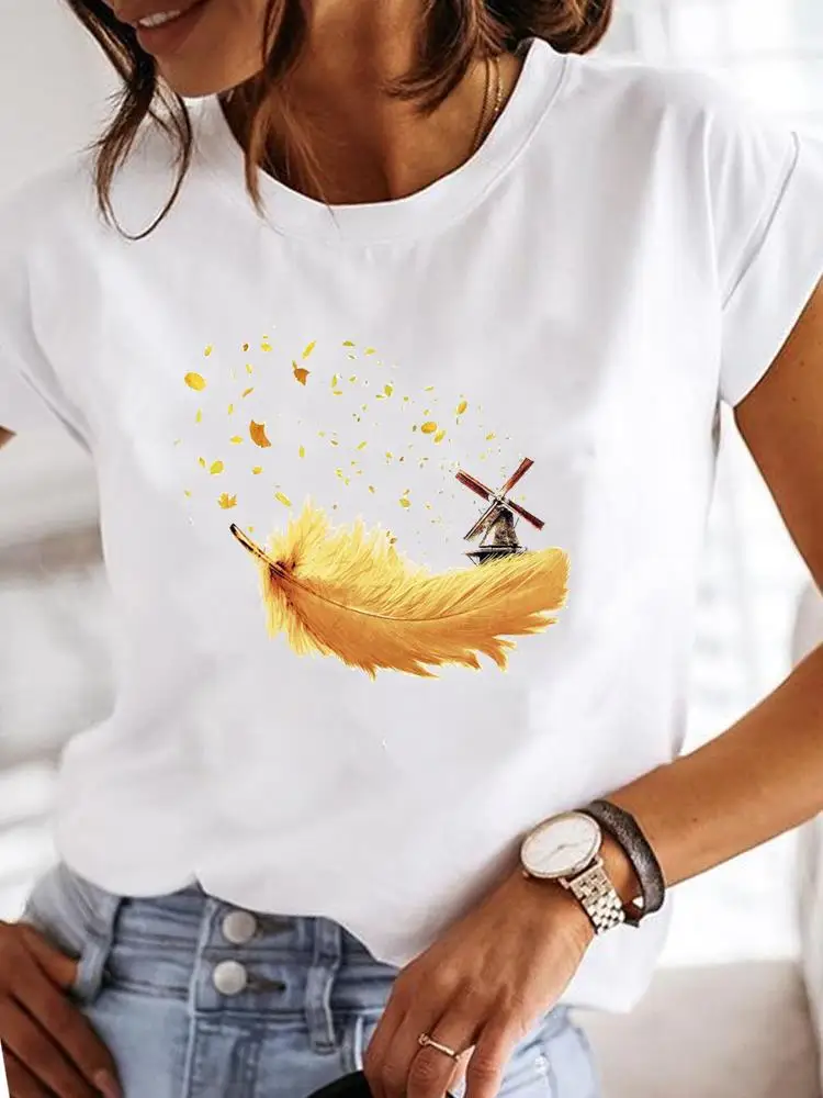 

Short Sleeve Feather Vintage Style Trend Casual Ladies Fashion Female Graphic Tee Women Print Summer T Clothing T-shirts