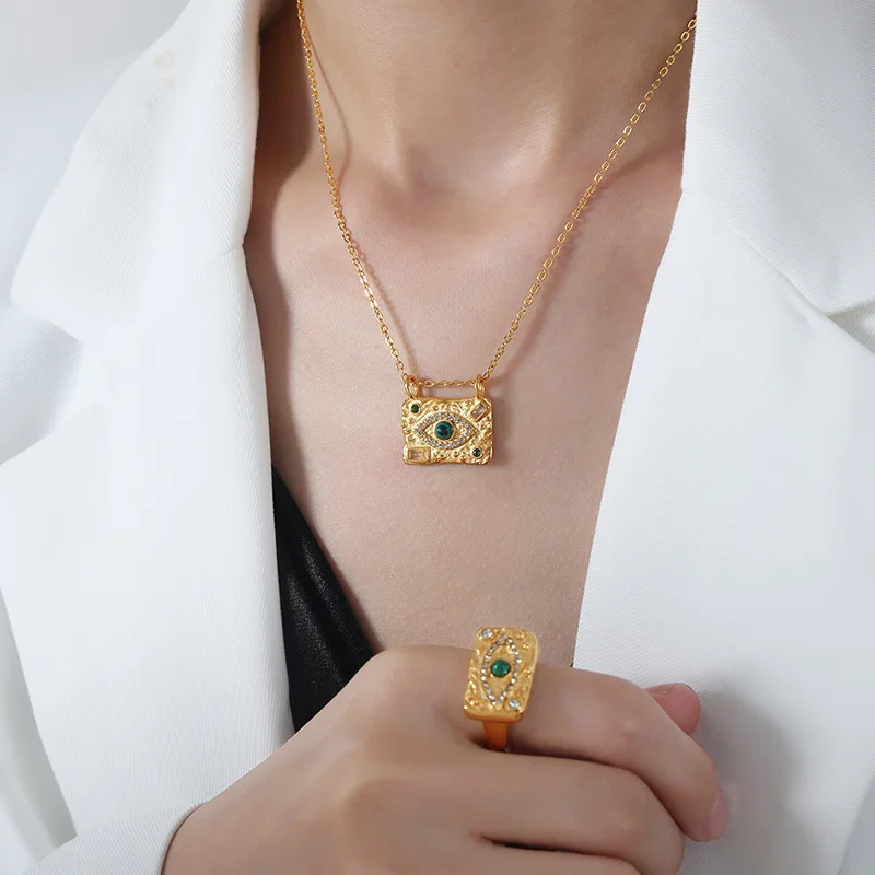 Женский комплект из колье и серёг нержавеющей стали