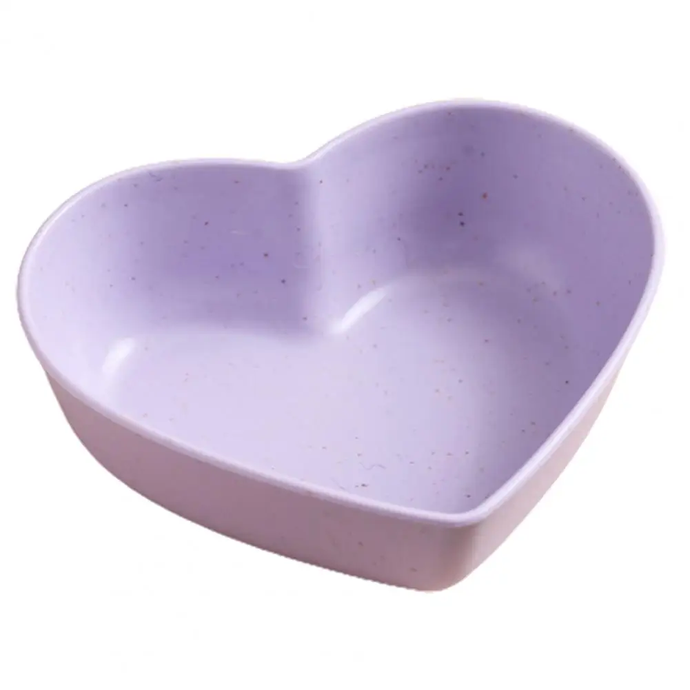 

Пластиковая сердцевидная тарелка